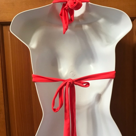 NWOT SHEIN Bikini Halter Top - Picture 2 of 3